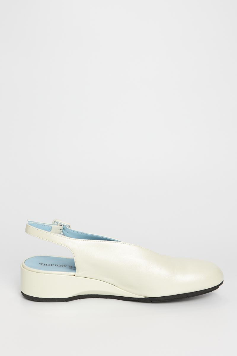 Женские босоножки